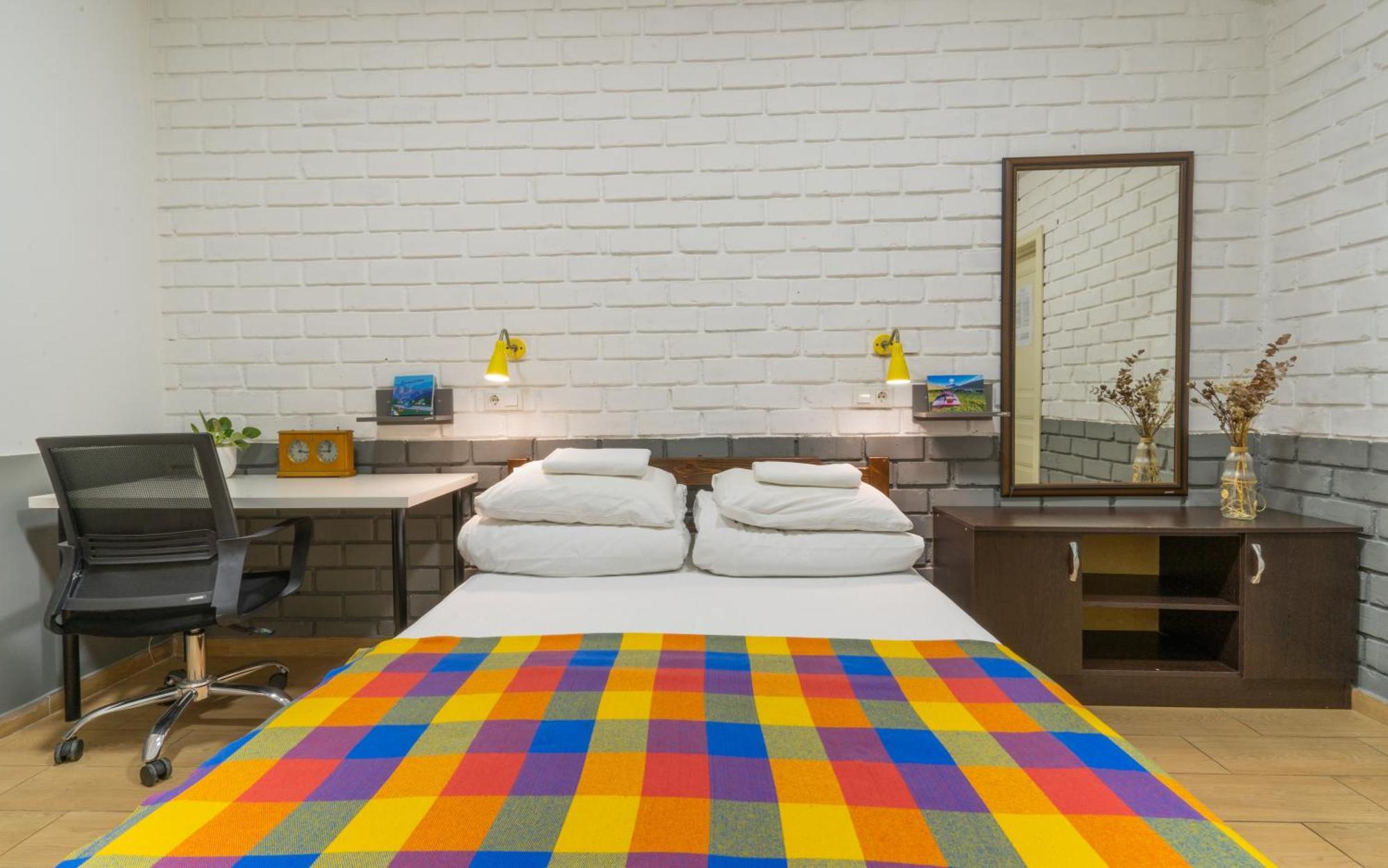 Ololofreelander Hostel&Coworking Бишкек Екстериор снимка