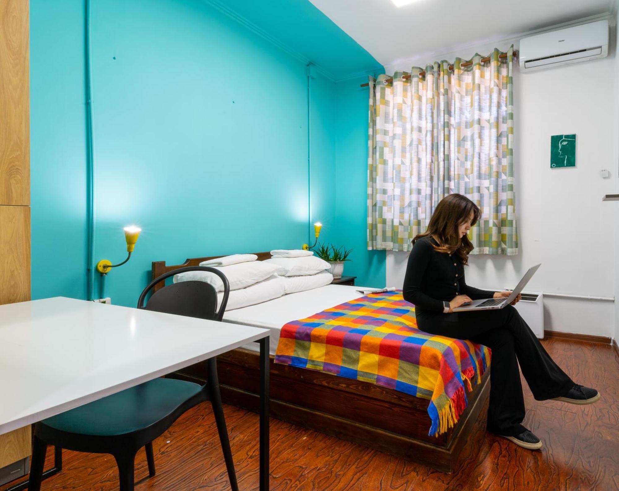 Ololofreelander Hostel&Coworking Бишкек Екстериор снимка